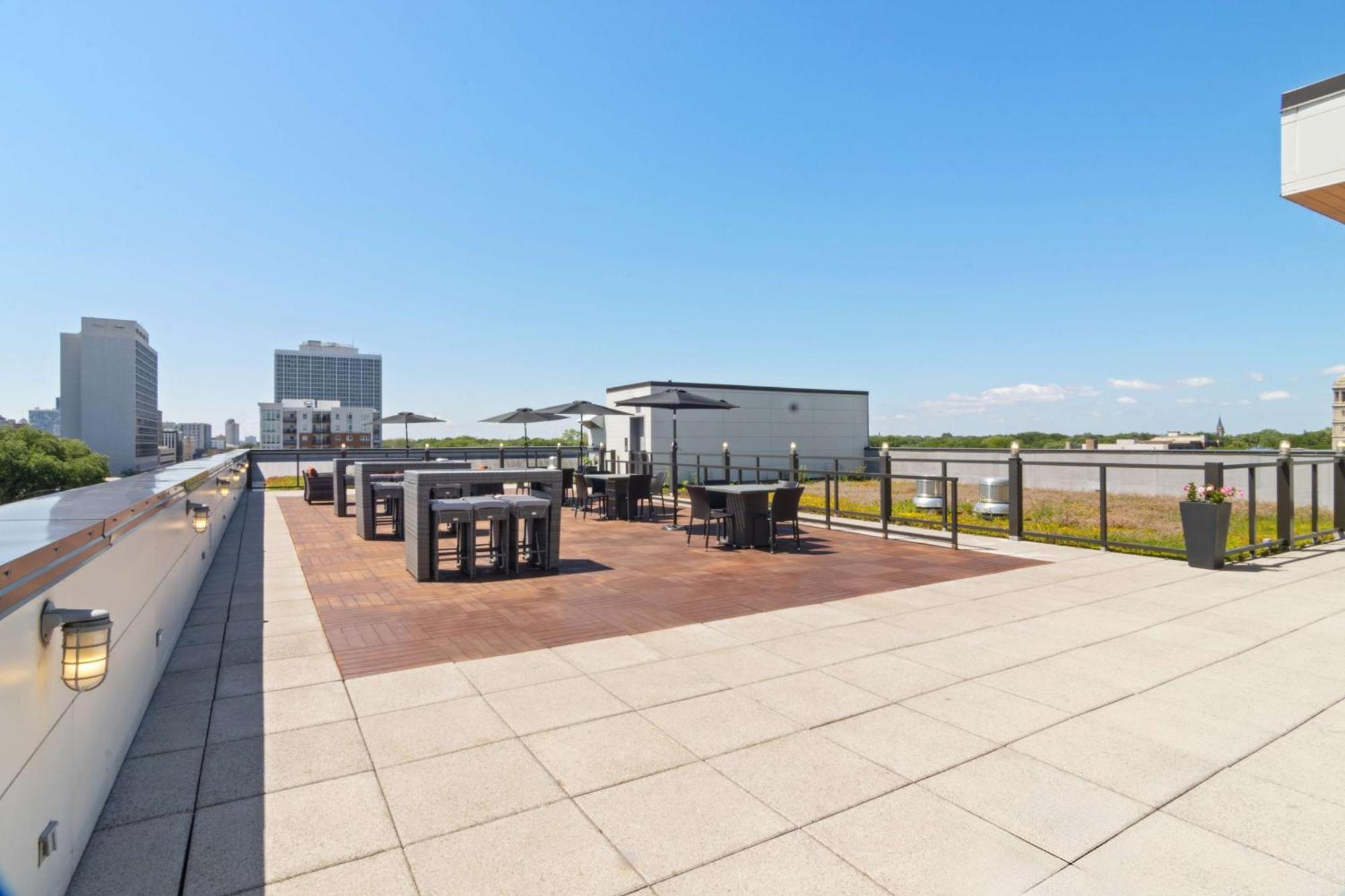 Hampton Inn Chicago North-Loyola Station, Il Ngoại thất bức ảnh